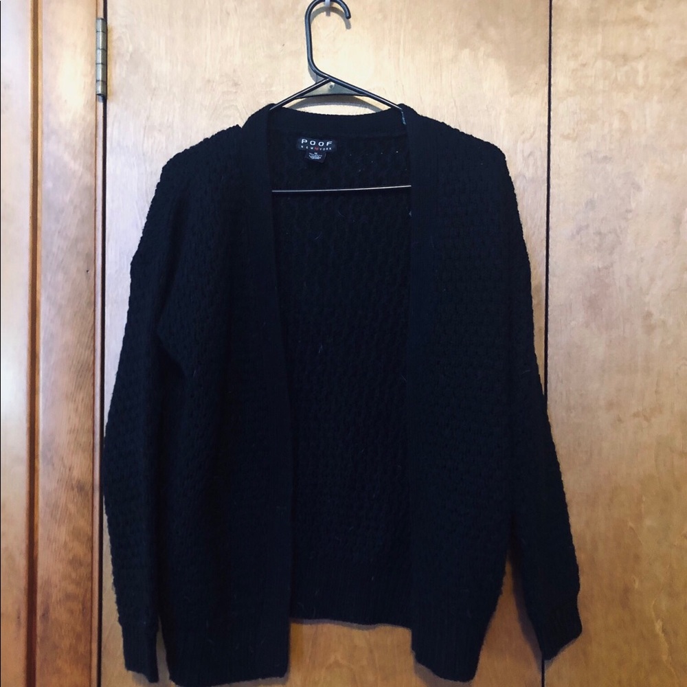 ⚡️3/20⚡️ Black-knit Cardigan